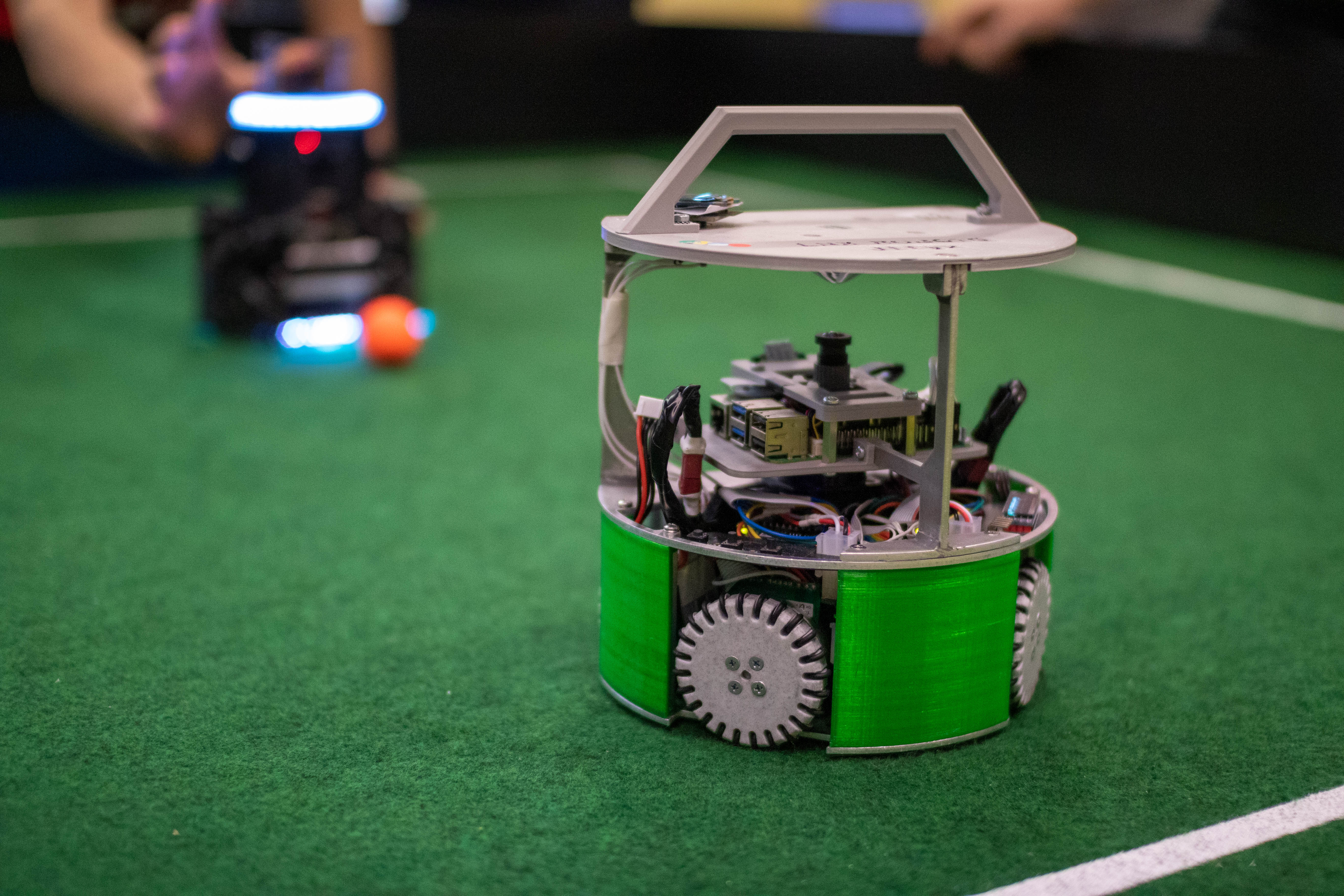 Jifyx the robot vs ZG24Robotics. RoboCup Junior 2025 Slovakia. Photo: SPŠE Zochova
